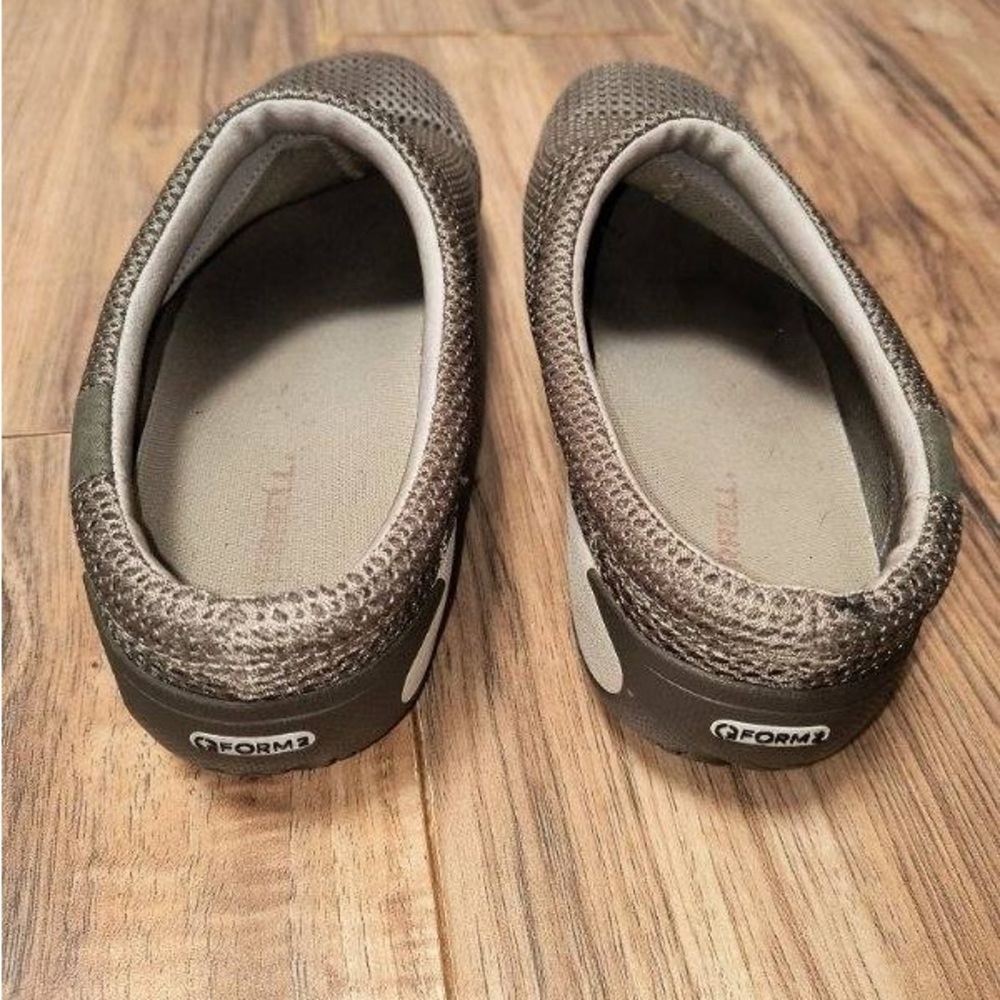 Merrell Women's Brown Mesh Slip-On Clogs - Picture 2 of 5
